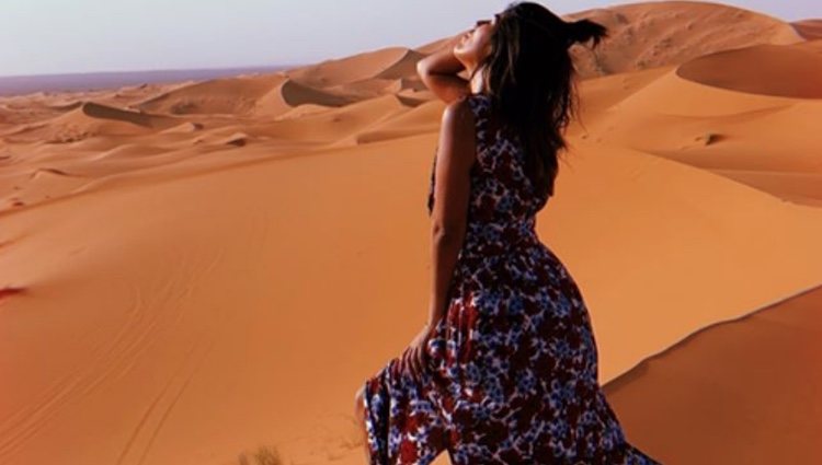 Chabelita Pantoja en el desierto del Sahara Foto: Instagram @isapantojam