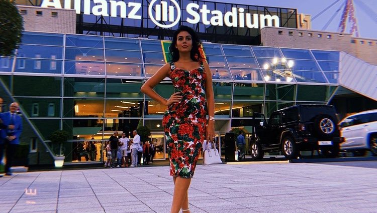 Georgina Rodríguez en la entrada del campo de fútbol/ Foto: Instagram