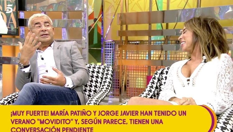 Jorge Javier Vázquez y María Patiño arreglando el problema | Foto: telecinco.es