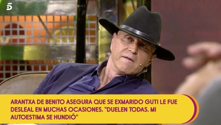 Kiko Matamoros comentando la entrevista de Arancha de Benito en 'Sálvame Deluxe