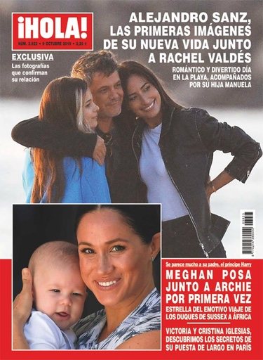 Alejandro Sanz con su novia y su hija en la portada de ¡Hola!