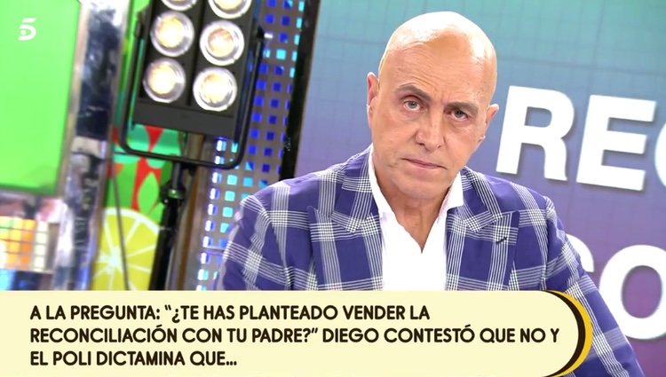 Kiko Matamoros escuchando la mentira de su hijo Diego / Telecinco.es