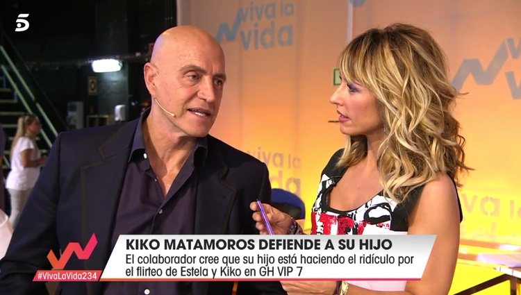Kiko Matamoros con Emma García fuera del plató de 'Viva la vida' / Telecinco.es