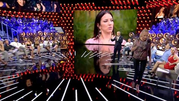 Lucía Pariente abandonando el plató de 'GH VIP 7' | telecinco.es