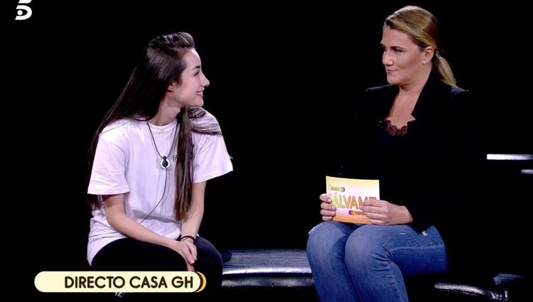 Adara Molinero hablando con Carlota Corredera | Foto: telecinco.es