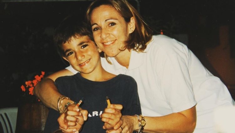 Ricky Rubio cuando era niño con su madre/ Foto: Instagram