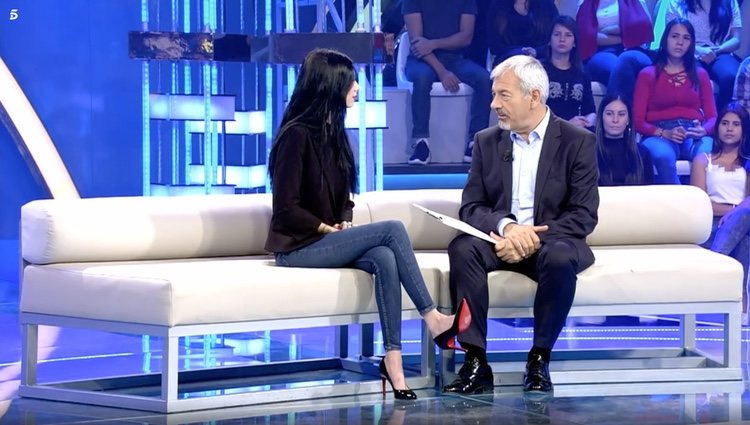 Alejandra Rubio entrevistada por Carlos Sobera en 'Volverte a ver' / Foto: Telecinco.es
