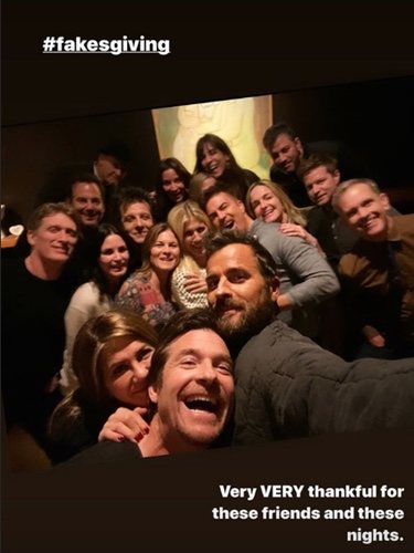 La cena de 'Friendsgiving' de Jennifer Aniston junto a sus amigos | Foto: Instagram