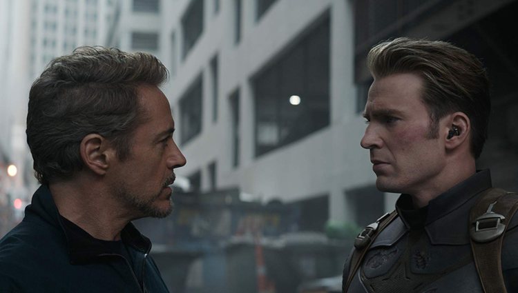 Robert Downey Jr. y Chris Evans como Tony Stark y Steve Rogers, respectivamente