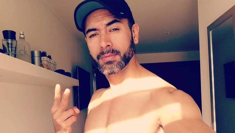 El actor Sebastián Ferrat posando en redes sociales | Foto: Instagram