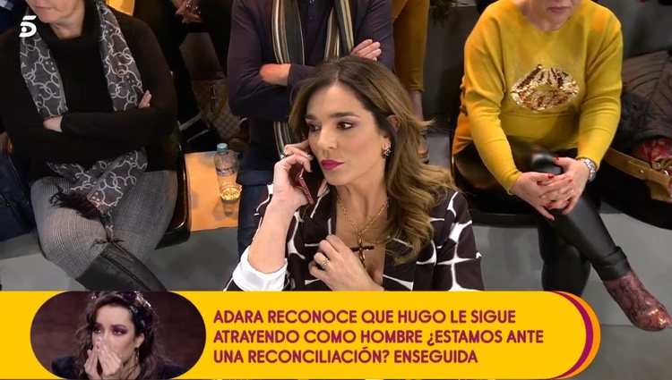 Raquel Bollo hablando con Isabel Pantoja / Telecinco.es