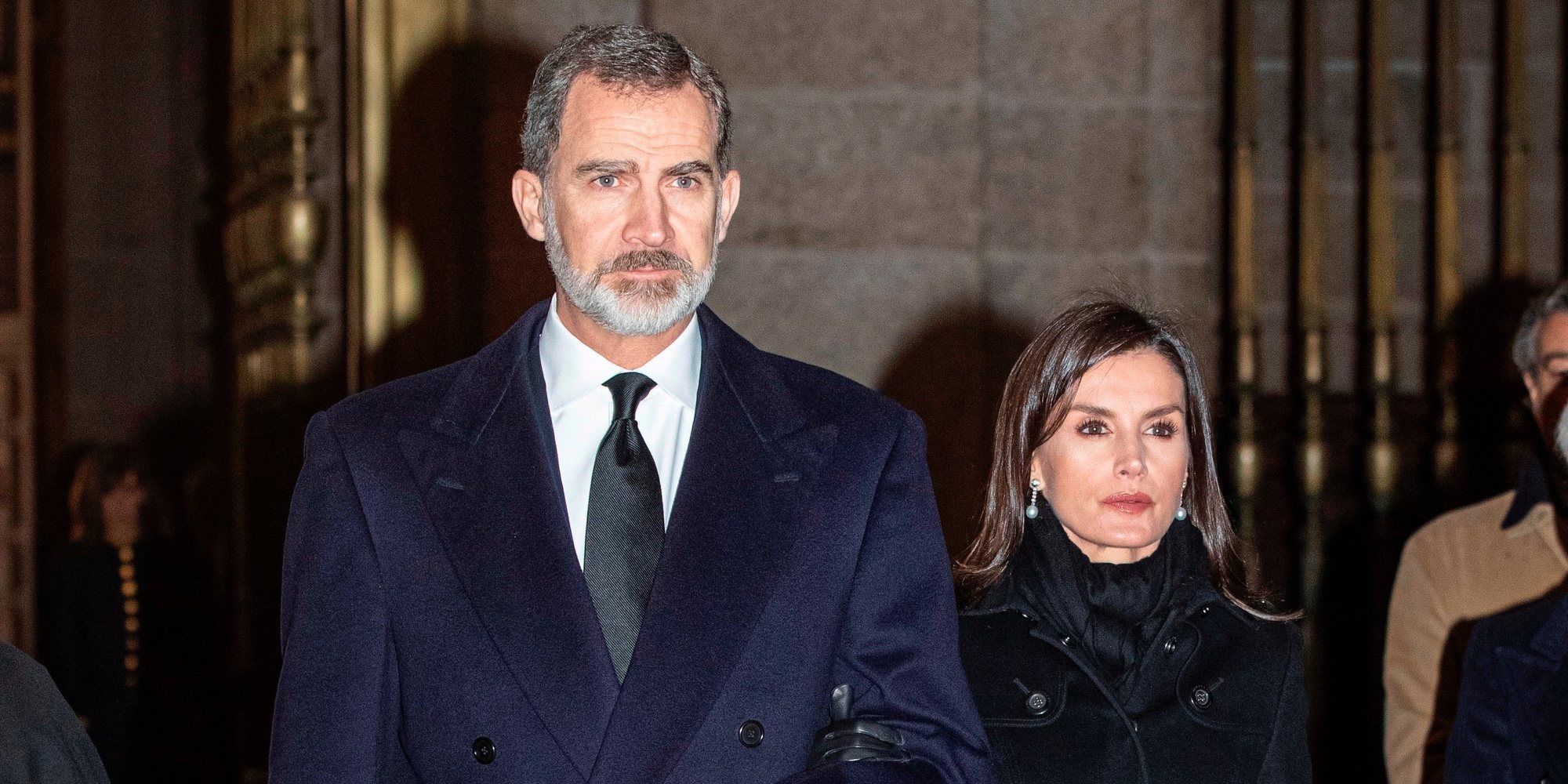 El incómodo momento de los Reyes Felipe y Letizia al cruzarse con la Infanta Cristina en el funeral de la Infanta Pilar