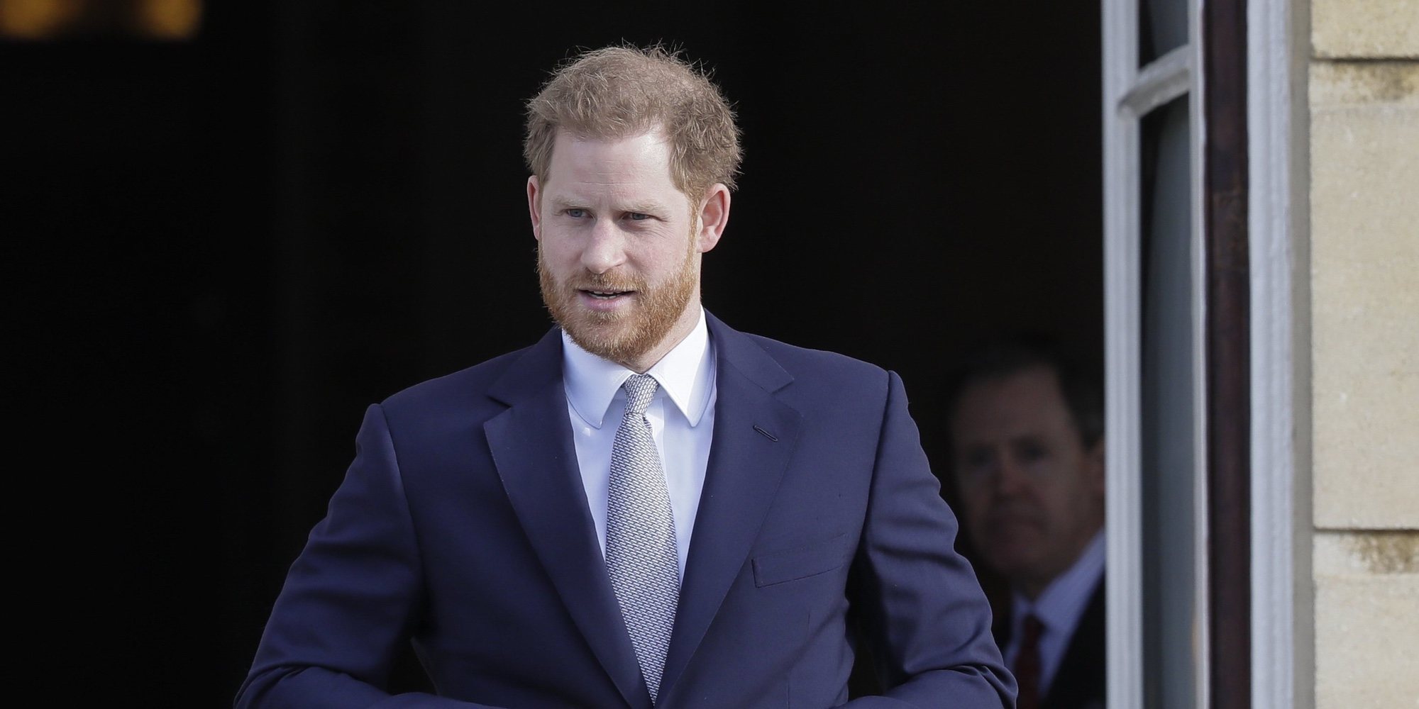 El Príncipe Harry lucha contra su calvicie visitando una prestigiosa clínica de tratamiento capilar