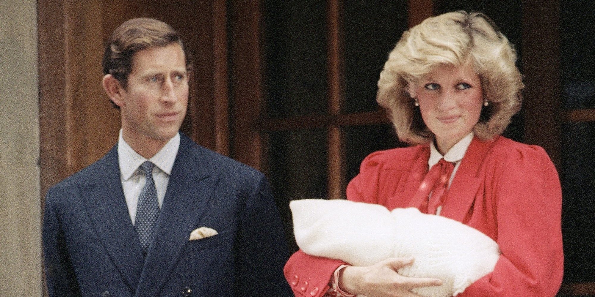 'The Crown' recrea una escena de Lady Di embarazada jugando con el Príncipe Guillermo de pequeño