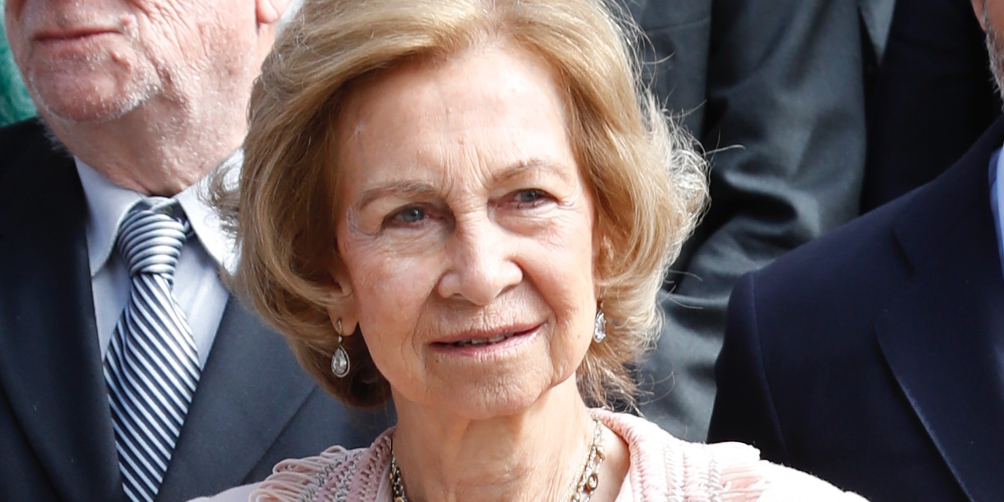 La Reina Sofía muestra su importancia en la Casa Real mientras el Rey Juan Carlos se resiste a desaparecer