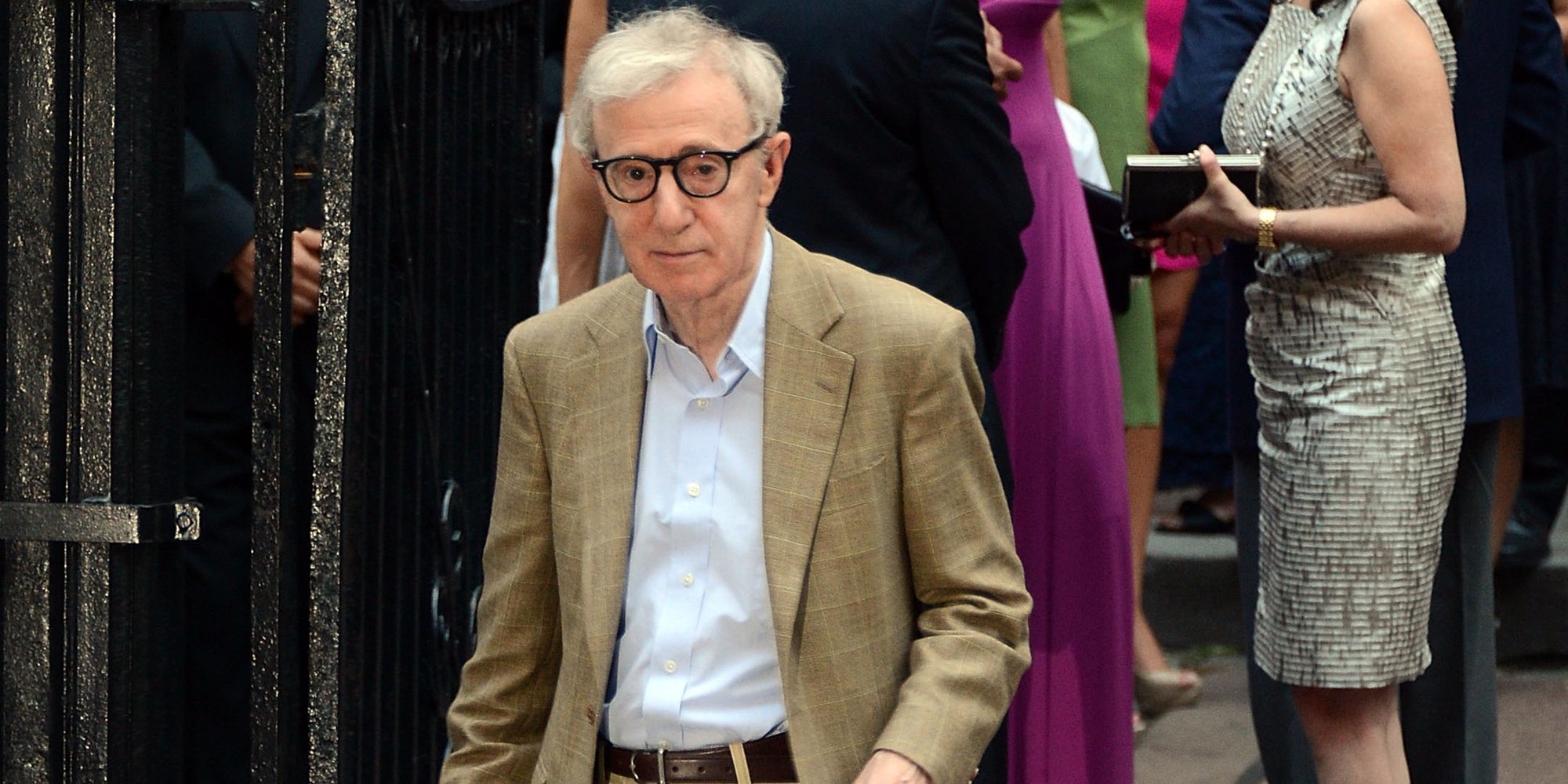 Woody Allen publicará su autobiografía y Dylan Farrow no ha dudado en arremeter contra él y su editorial