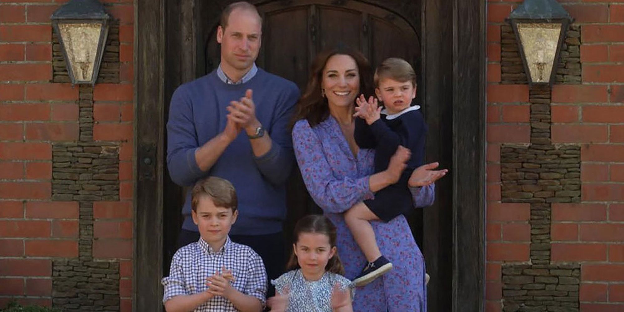 Los Duques de Cambridge aparecen por sorpresa en un programa de televisión acompañados por sus hijos