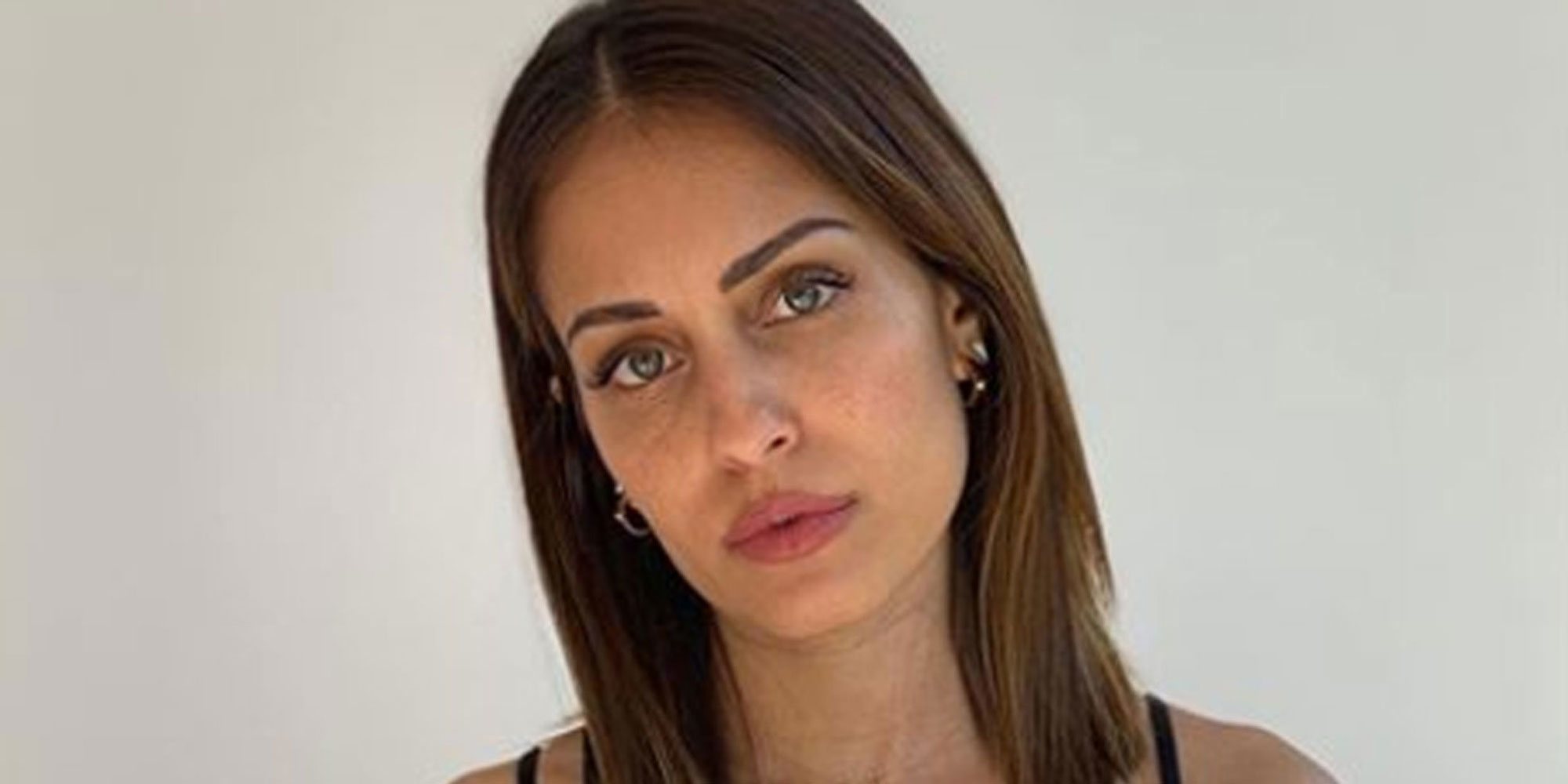 Hiba Abouk responde a las críticas por pasear en familia y revela que no está en España