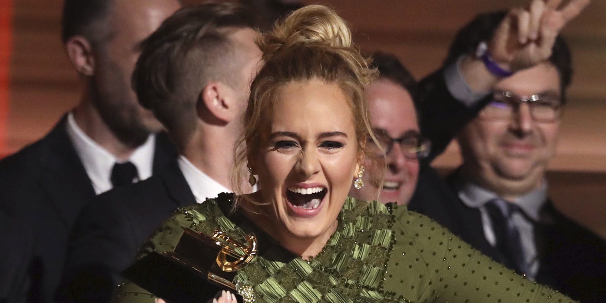 Adele muestra su impactante cambio físico en una foto con la que agradece las felicitaciones por su cumpleaños