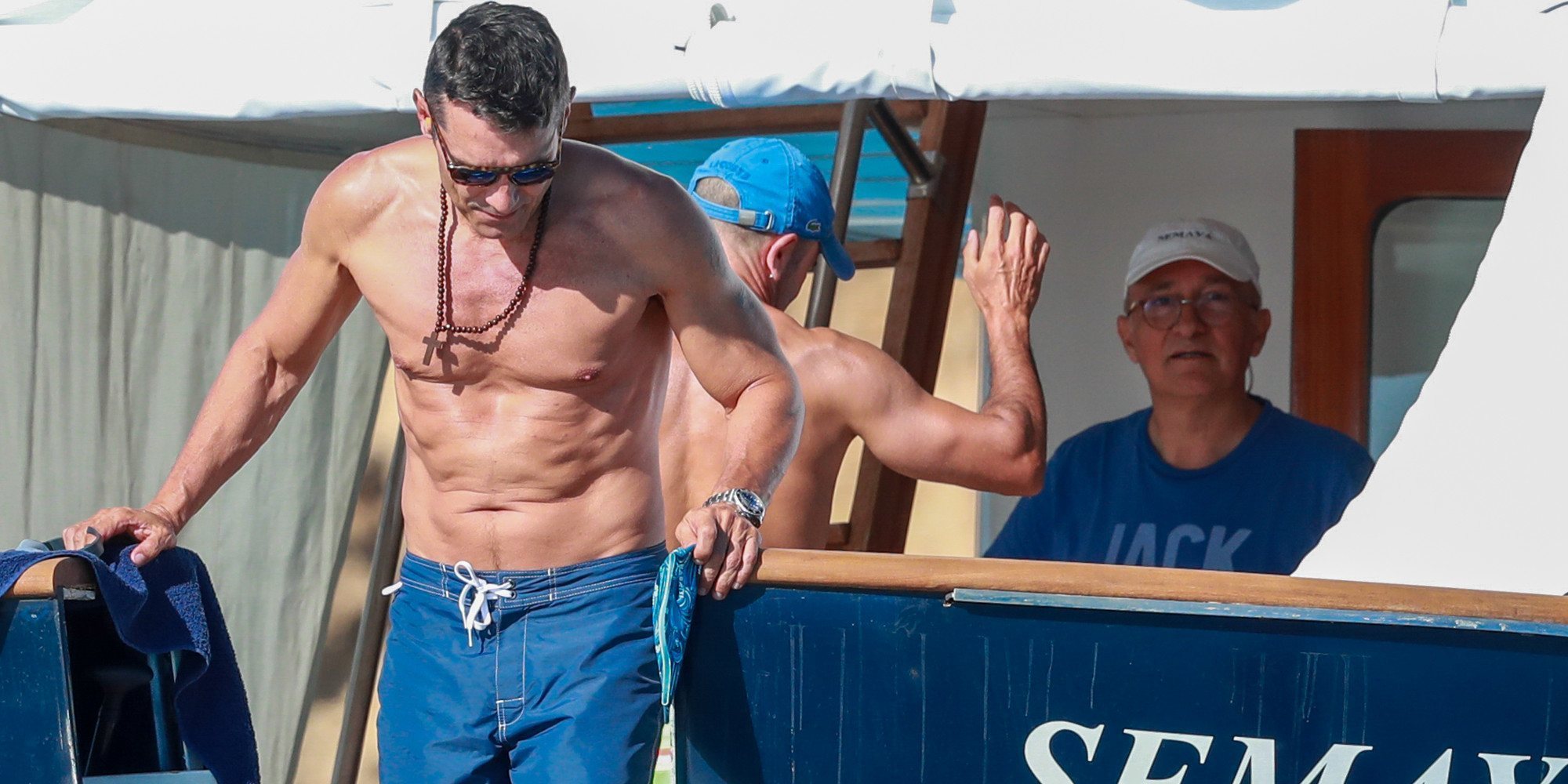 Jesús Vázquez disfruta de sus vacaciones en alta mar antes de estrenarse en 'Mujeres, Hombres y Viceversa'