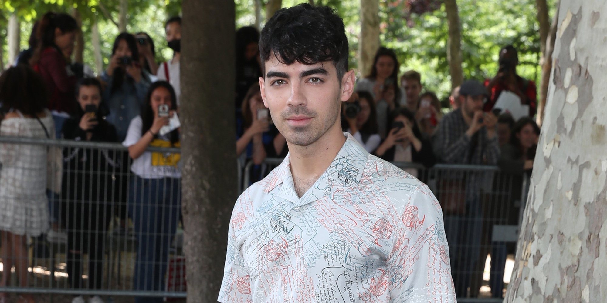 El sorprendente cambio de look de Joe Jonas tras convertirse en padre