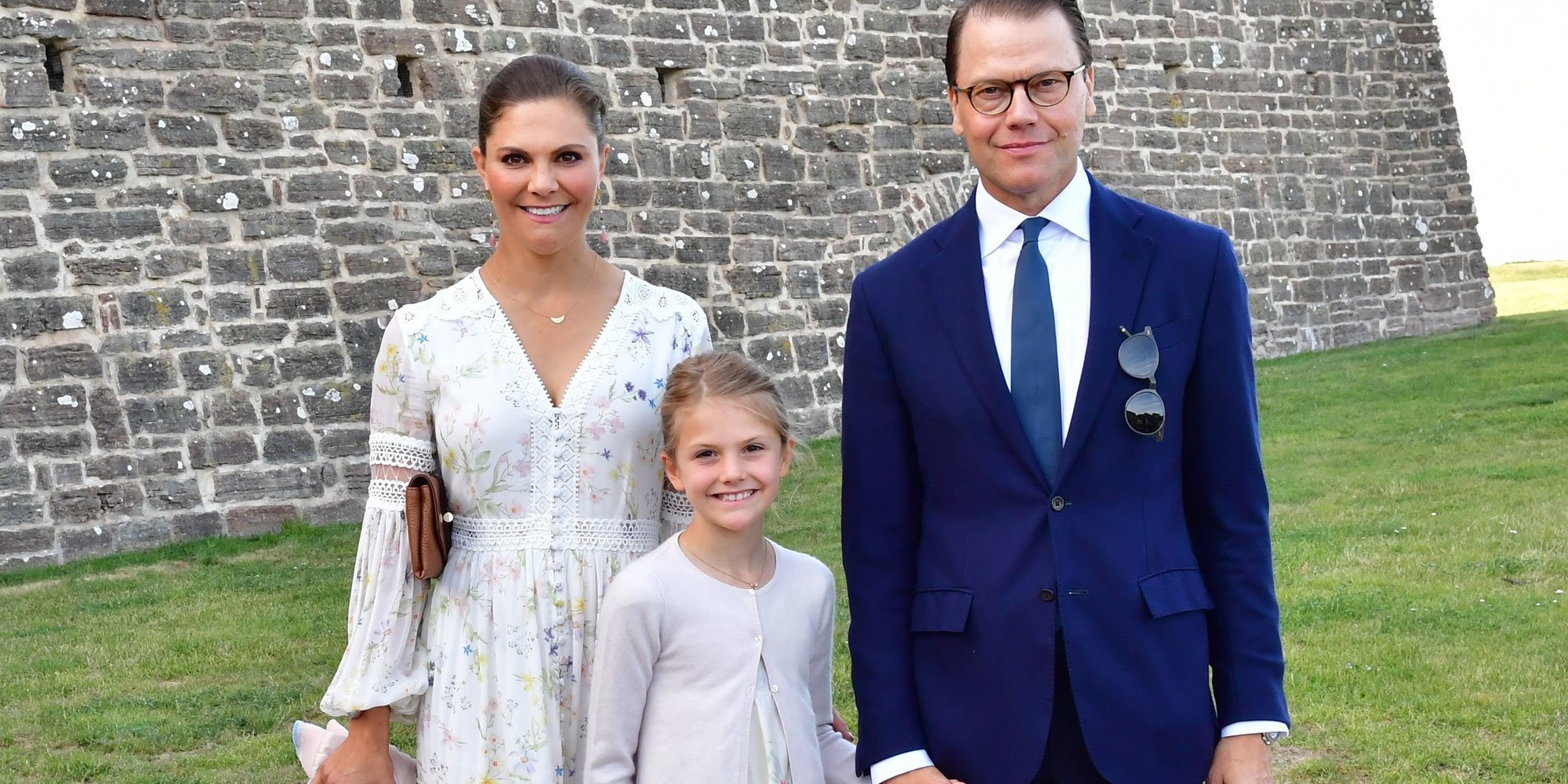 Victoria y Daniel de Suecia dan una lección de historia a Estela de Suecia, la pequeña royal más preparada