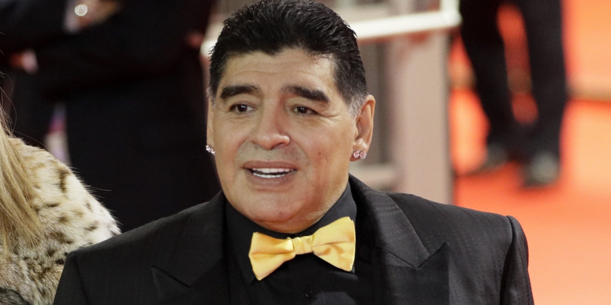 Maradona recibe el alta tras ser operado de un hematoma en la cabeza y atravesar el peor momento de su vida
