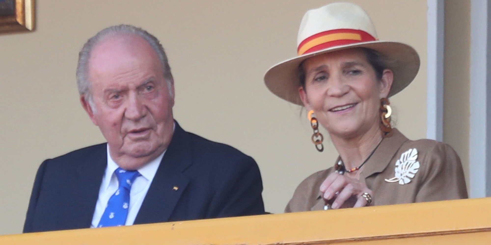 La Infanta Elena realiza la primera visita familiar al Rey Juan Carlos en su exilio en Abu Dabi