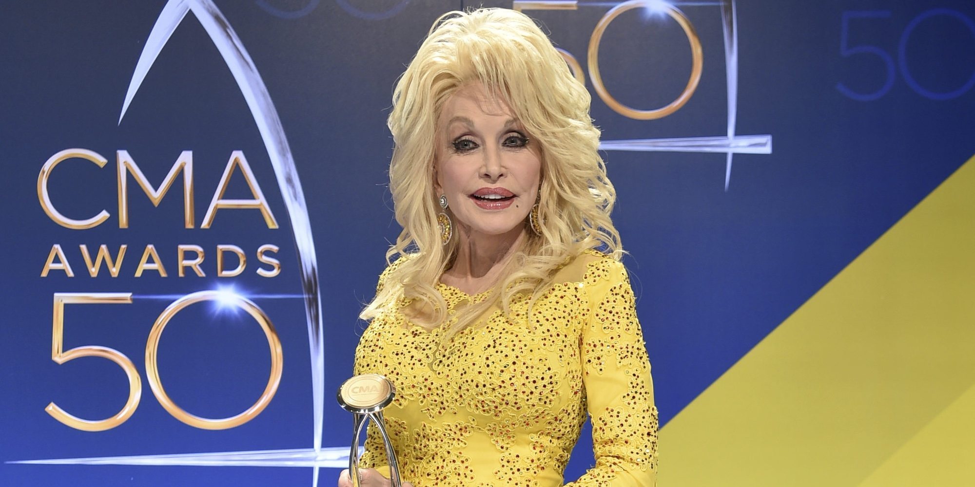 El dolor de Dolly Parton tras la muerte de su hermano Randy: "Sabemos que está a salvo con Dios"