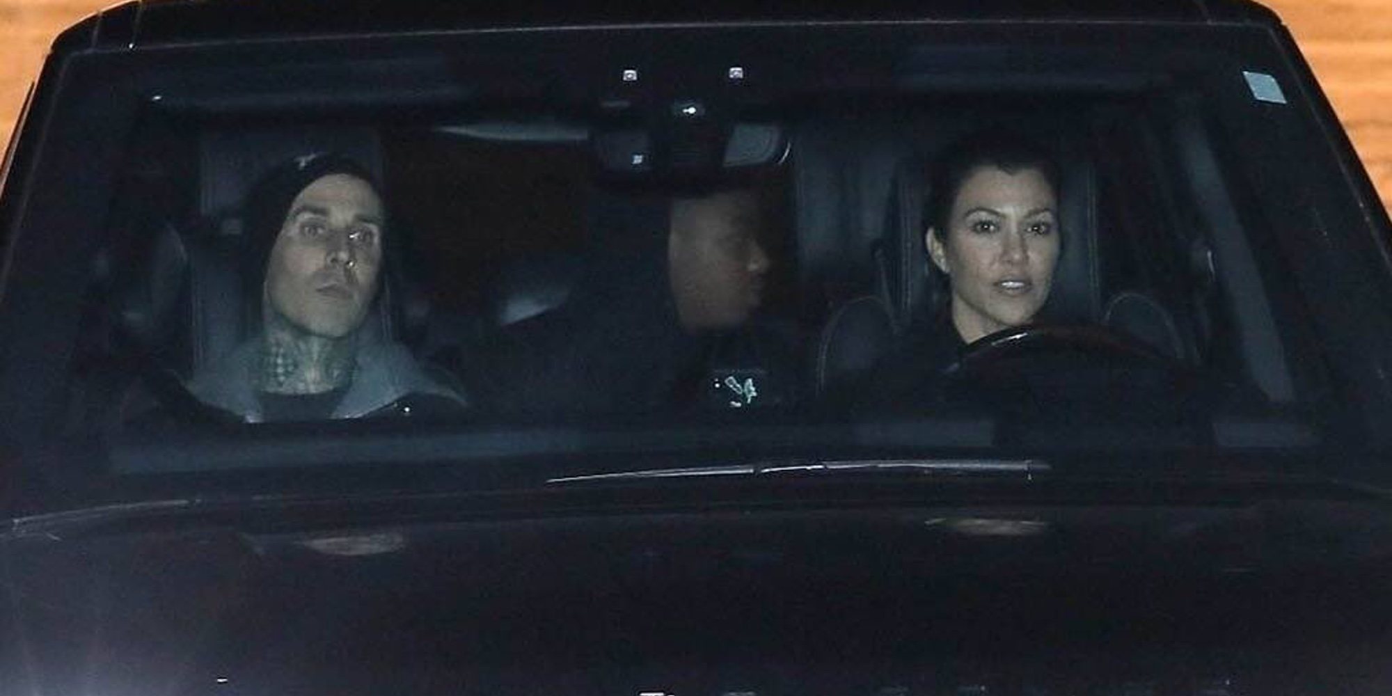 Kourtney Kardashian podría estar saliendo con el músico Travis Barker