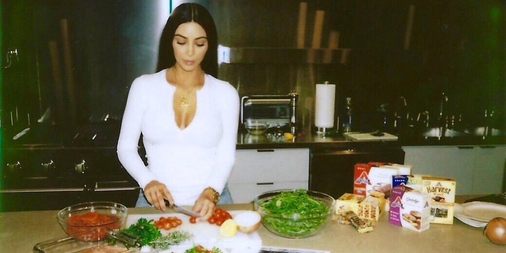 Kim Kardashian ya es oficialmente vegana (y por supuesto ahora se dedica a juzgar a quien come carne)