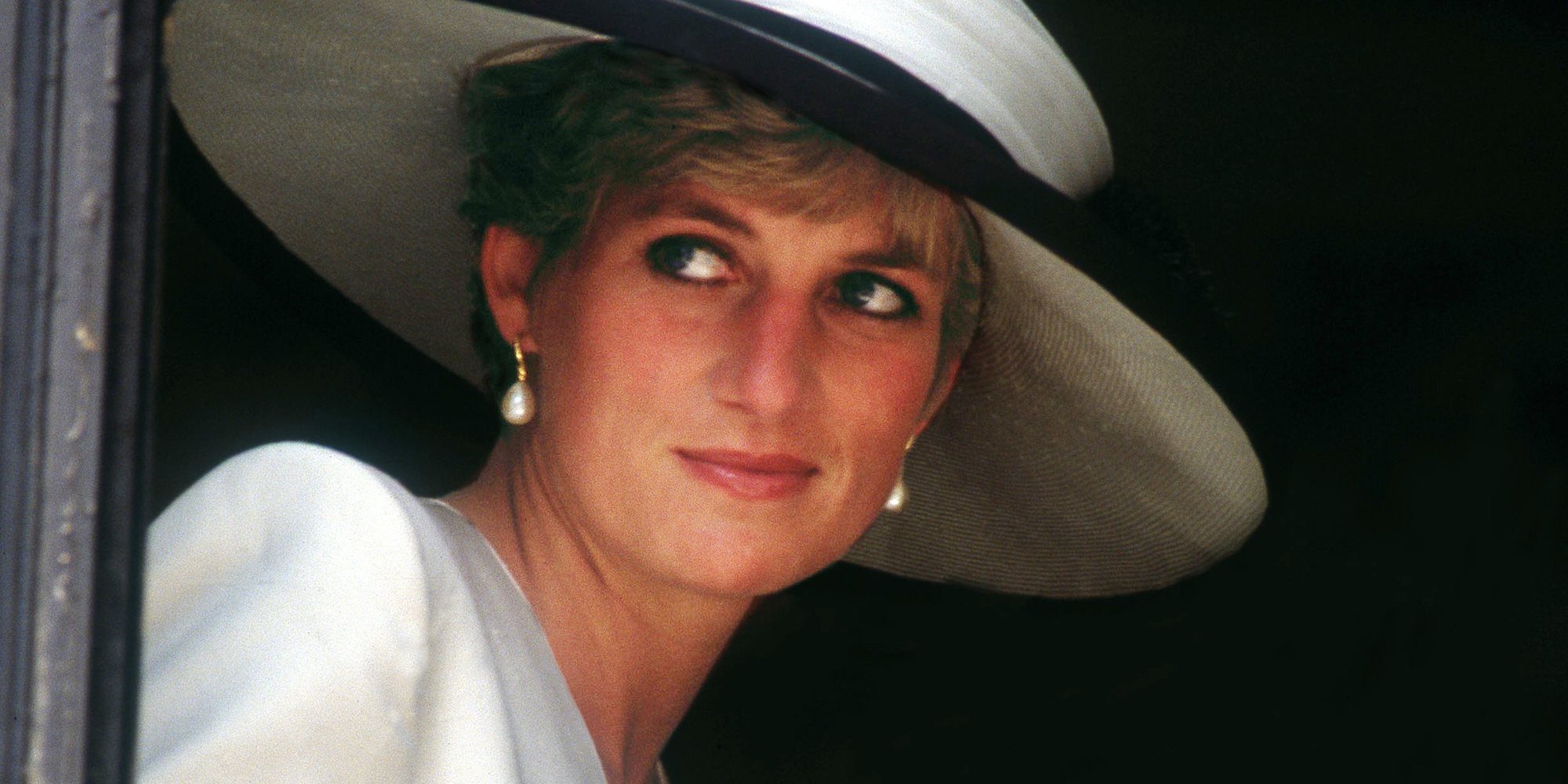El motivo por el que Lady Di dejó de vestir de Chanel tras divorciarse del Príncipe Carlos