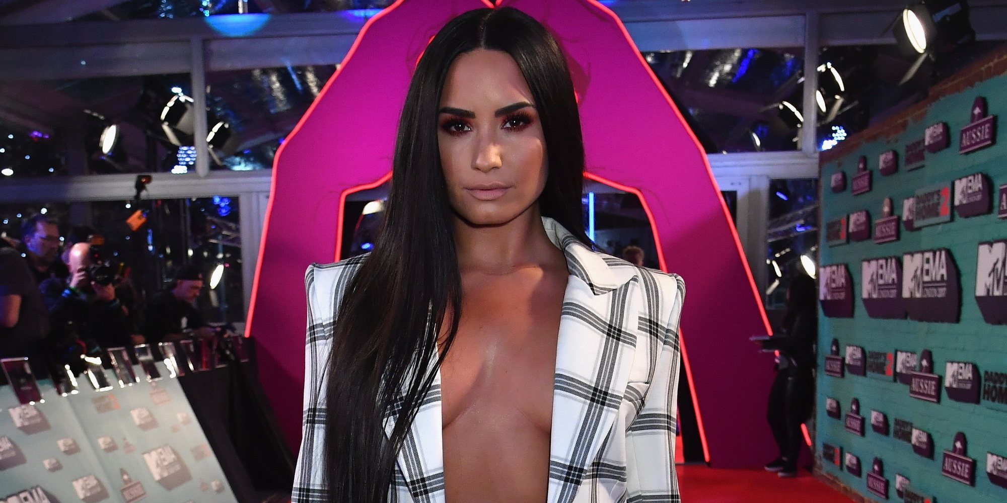 Demi Lovato sufrió tres derrames cerebrales y un infarto tras la sobredosis