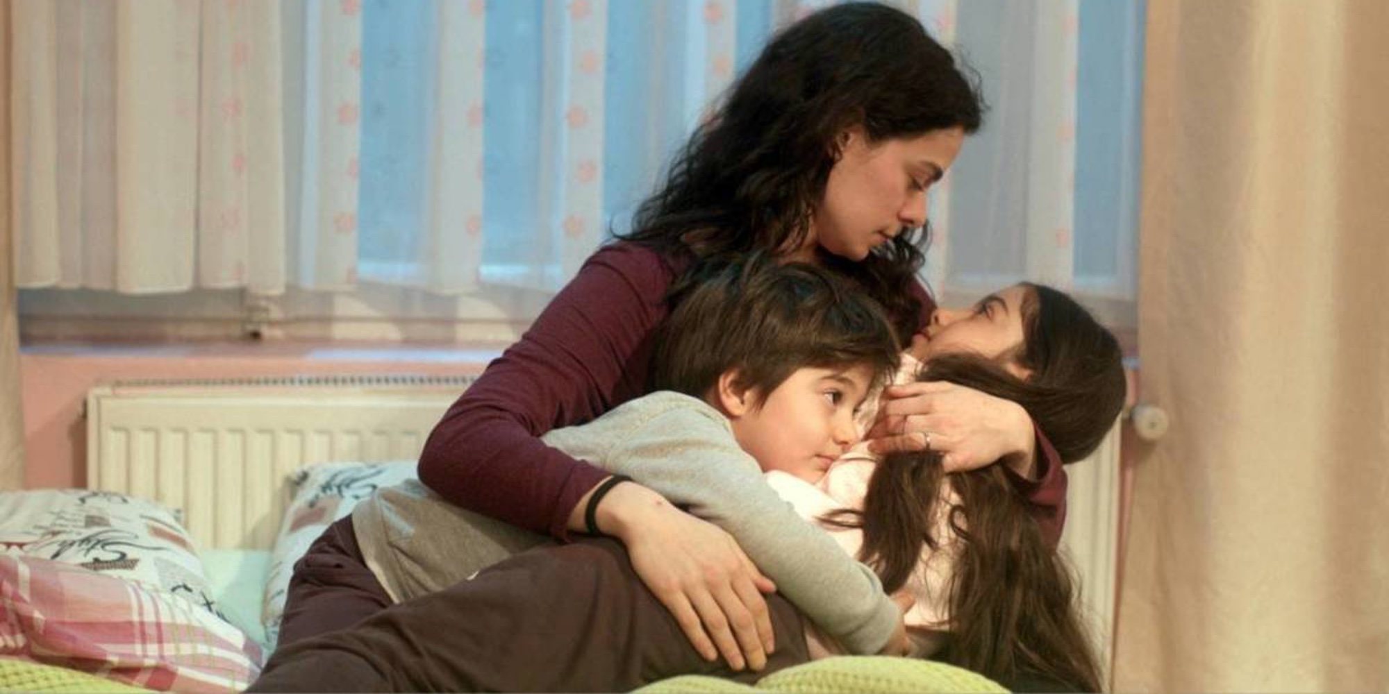 El éxito de 'Mujer': Las claves por las que esta serie turca ha conseguido brillar