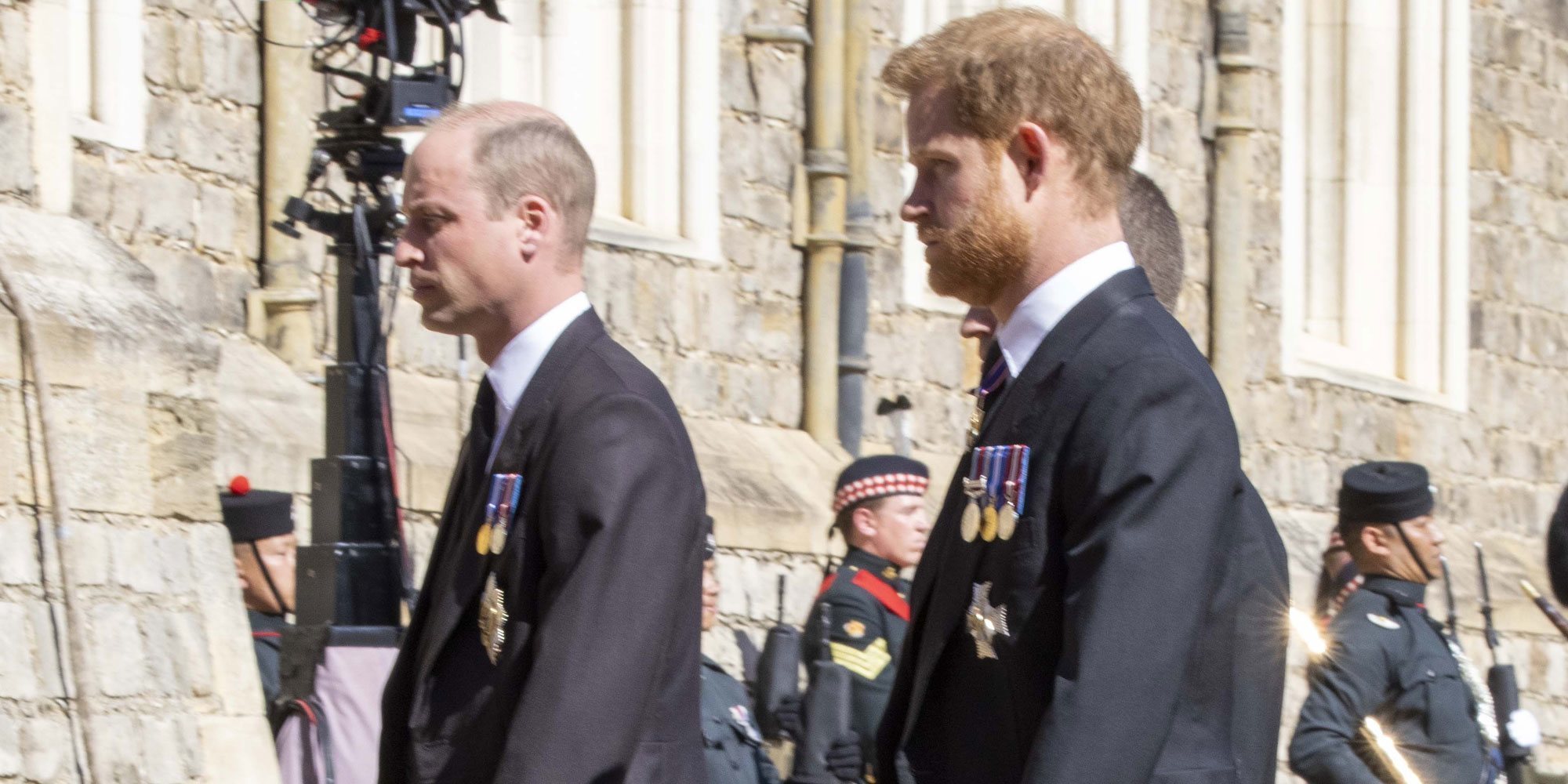 El acercamiento entre los Príncipes Guillermo y Harry al que se unió Kate Middleton tras el funeral del Duque de Edimburgo