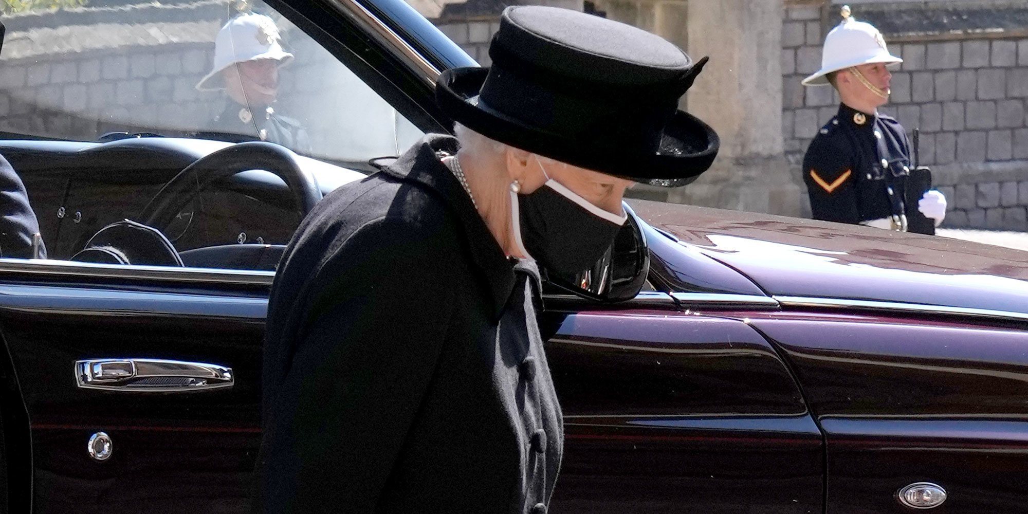 El dolor de la Reina Isabel en el funeral del Duque de Edimburgo: el adiós al amor de su vida
