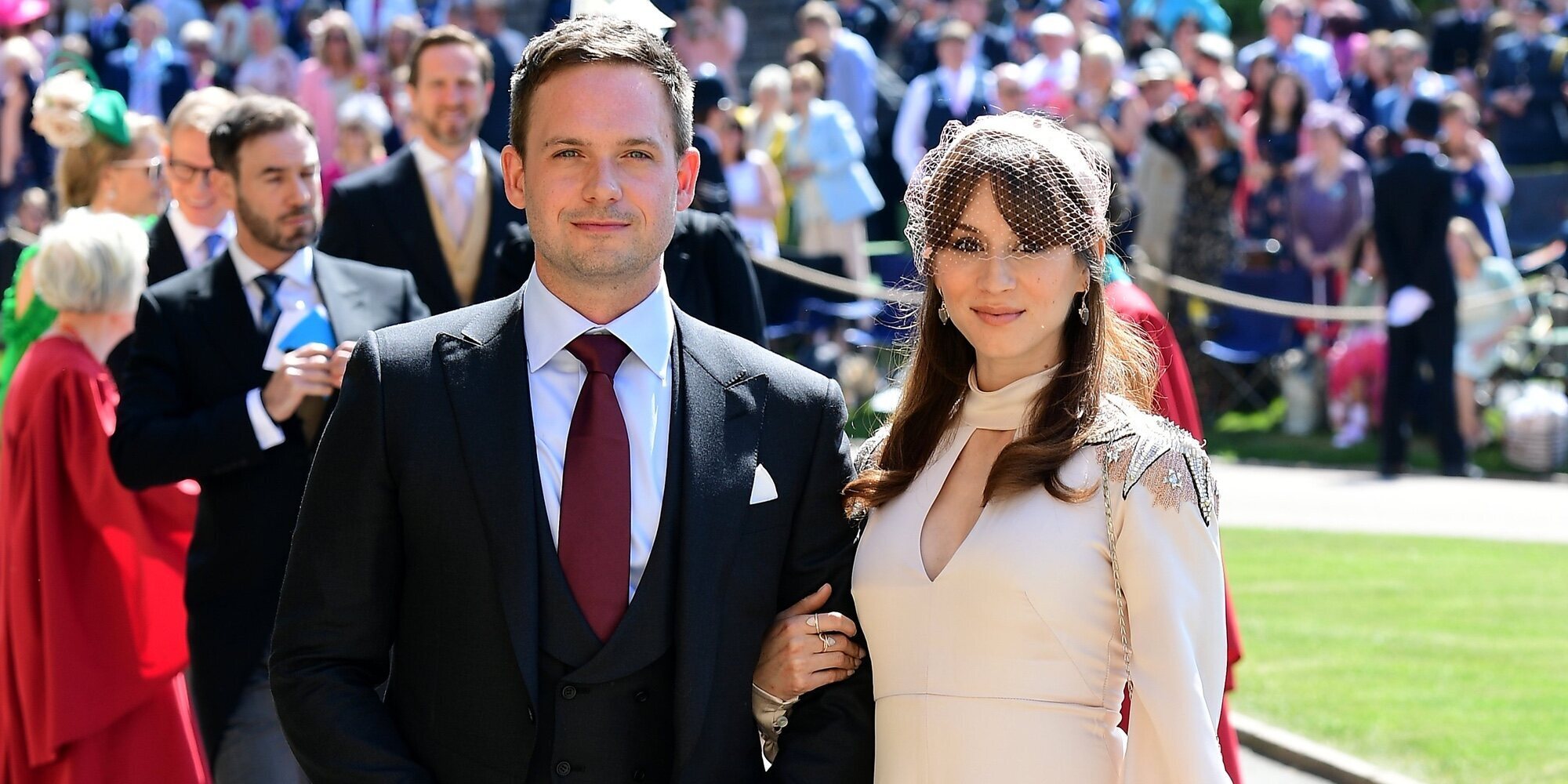 Patrick J. Adams y Troian Bellisario han sido padres de su segundo hijo