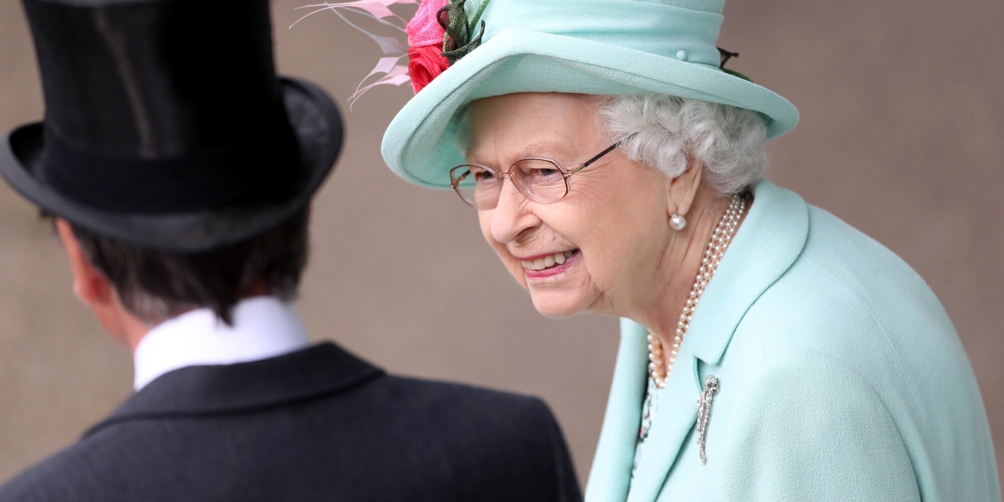 La Reina Isabel irradia felicidad en su evento más esperado del año, en las carreras del Royal Ascot