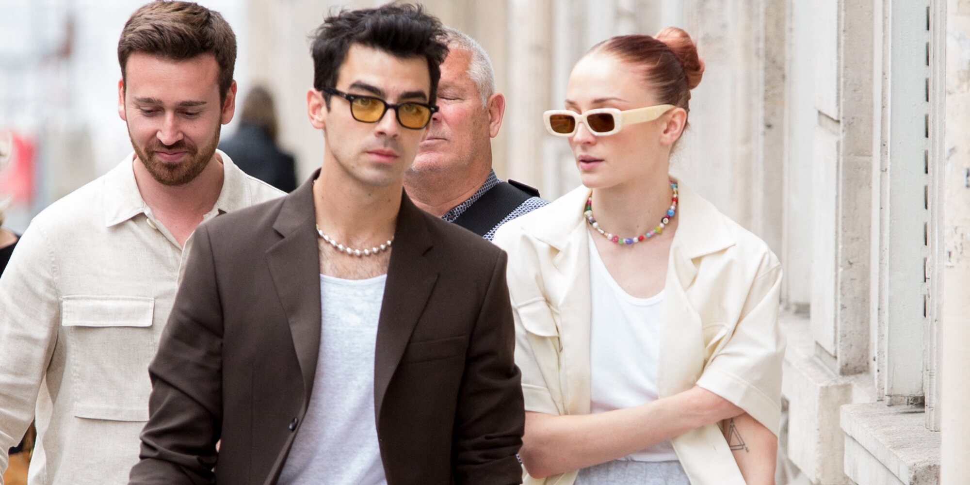 Joe Jonas y Sophie Turner disfrutan de las calles de París