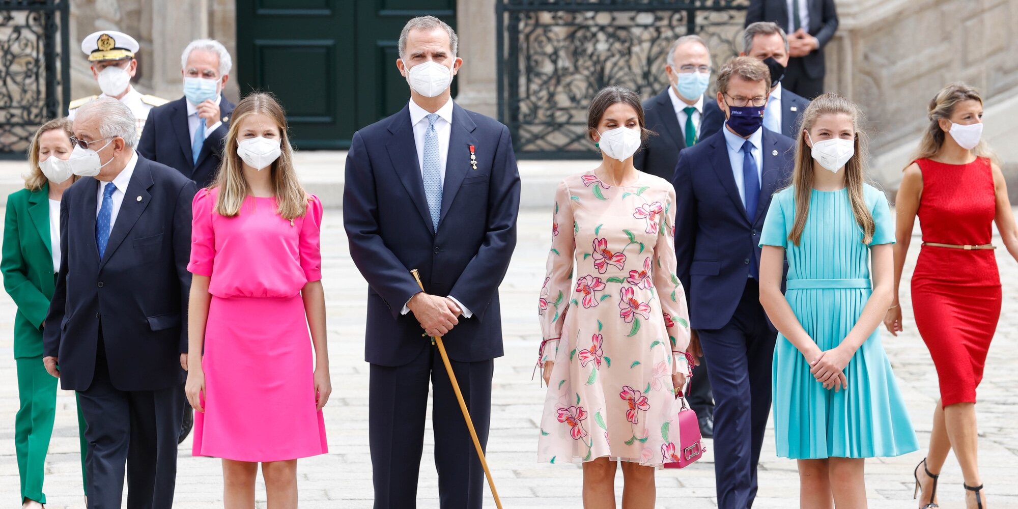 Letizia reaparece de naranja en la ofrenda al Apóstol Santiago: el