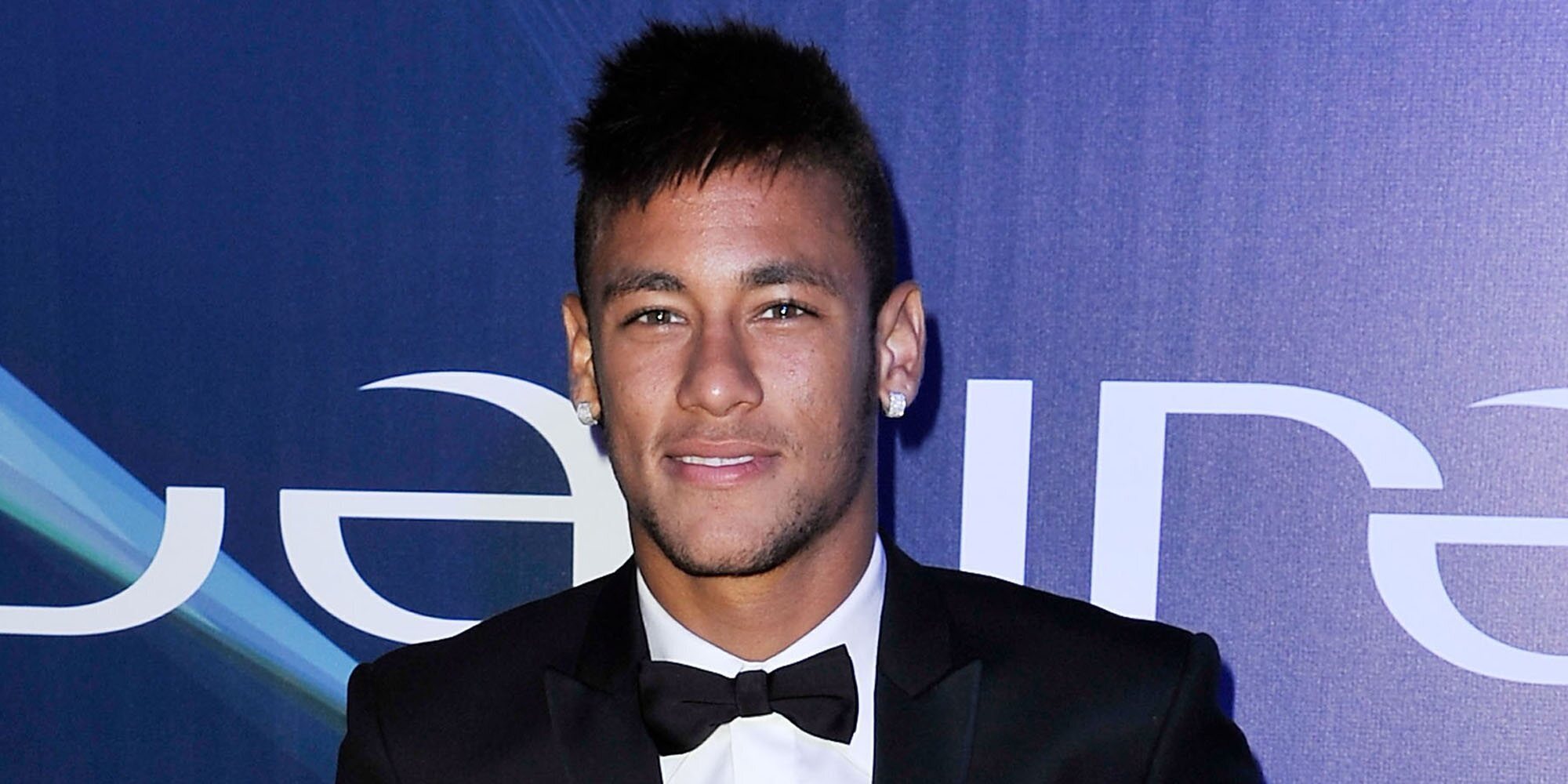 Neymar presume de su nuevo capricho, un helicóptero de 15 millones de dólares