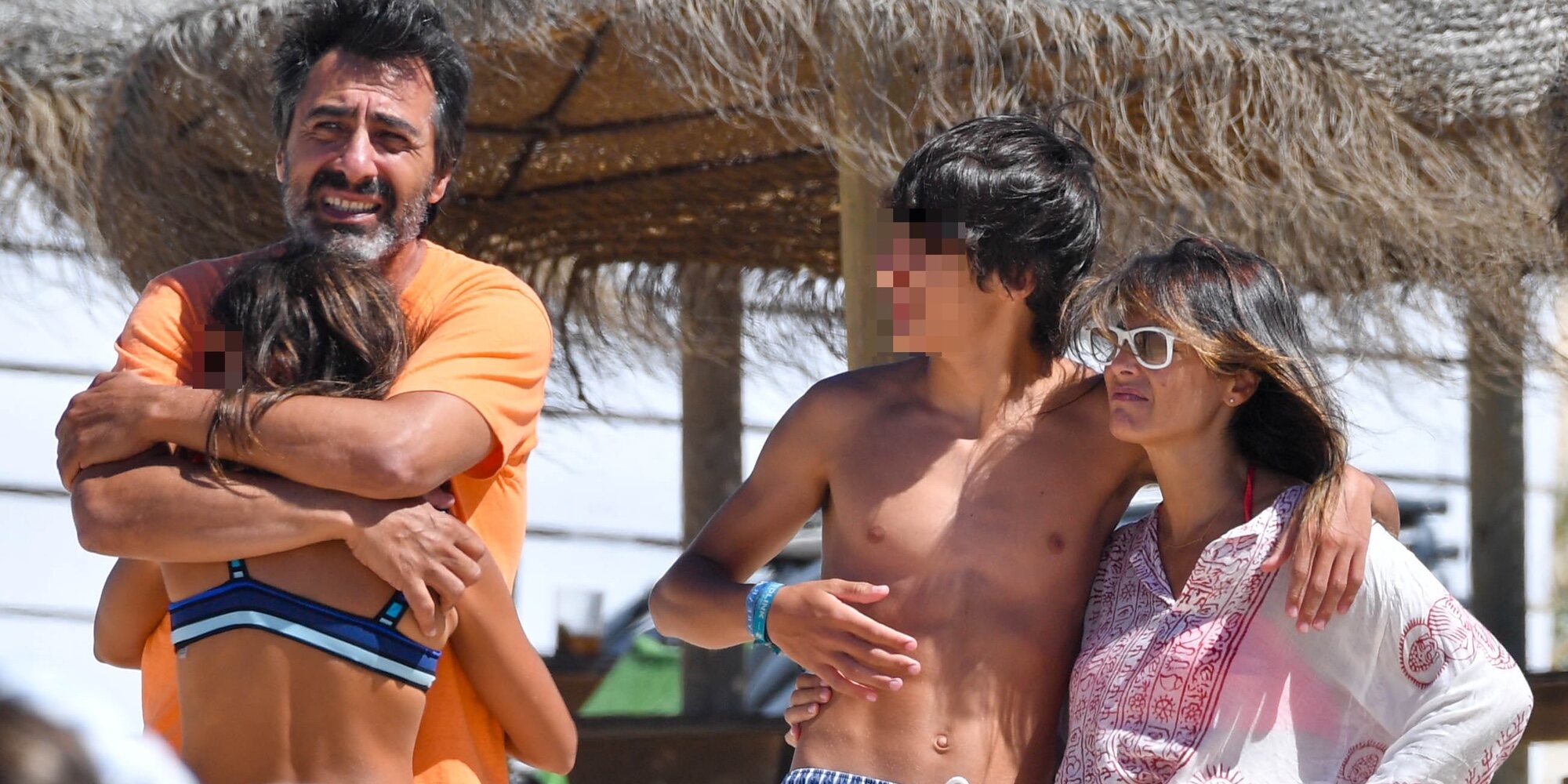 Nuria Roca y Juan del Val disfrutan en Cádiz de unos días de relax junto a sus hijos
