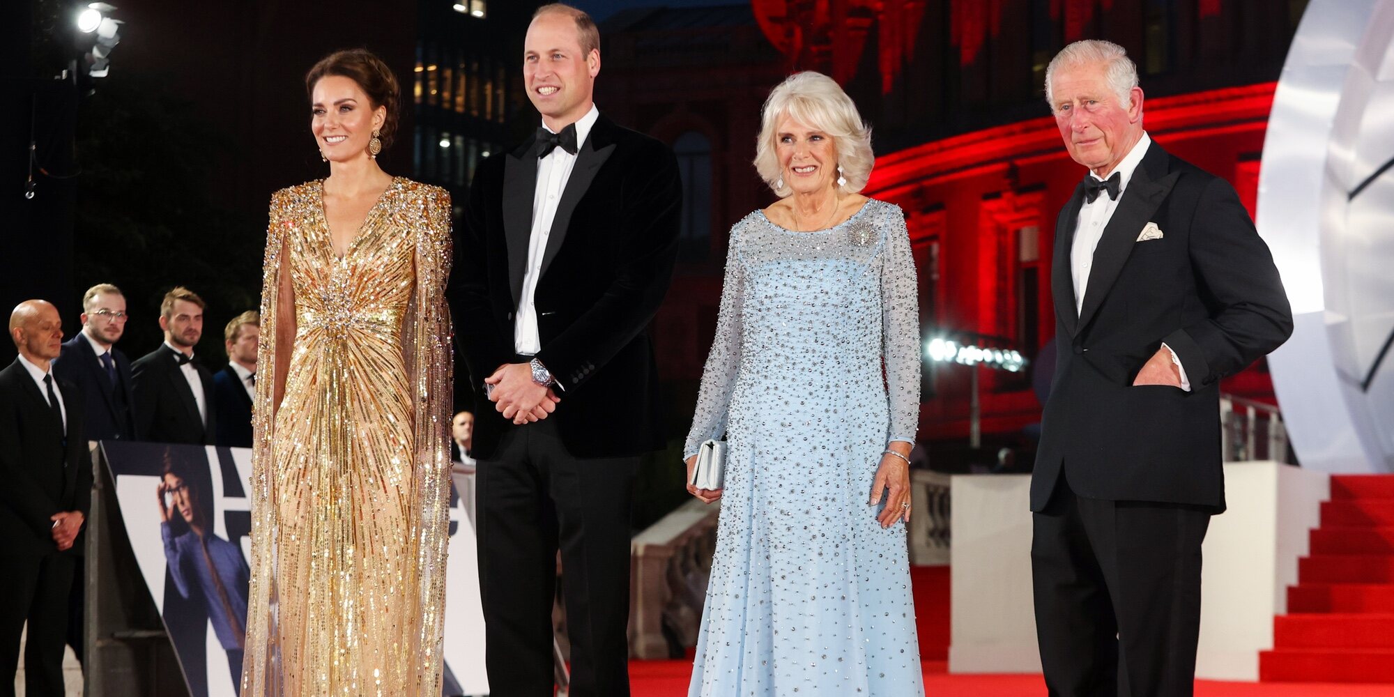 El Príncipe Carlos, Camilla y los Duques de Cambridge, los verdaderos royal Fab Four en el estreno de 'Sin tiempo para morir'