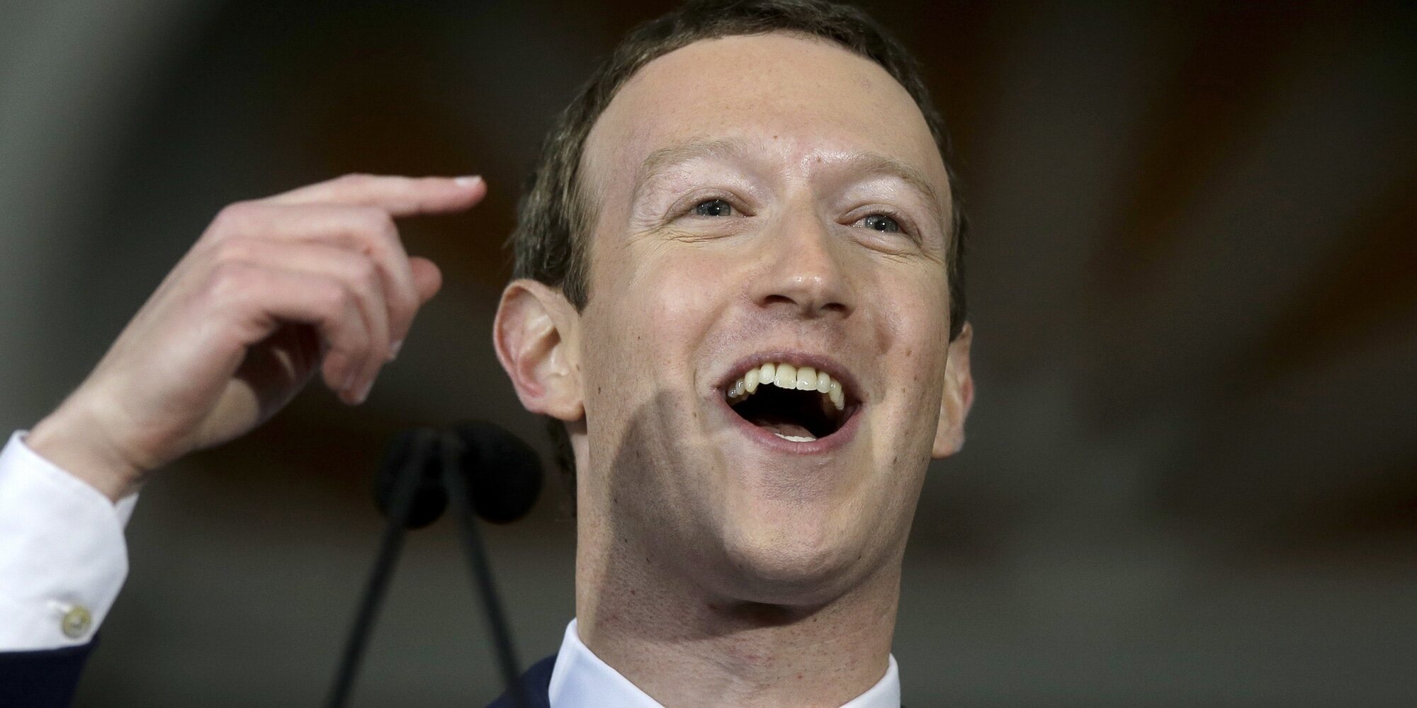 Mark Zuckerberg pierde más de 7 millones de dólares por la caída mundial de WhatsApp, Facebook e Instagram
