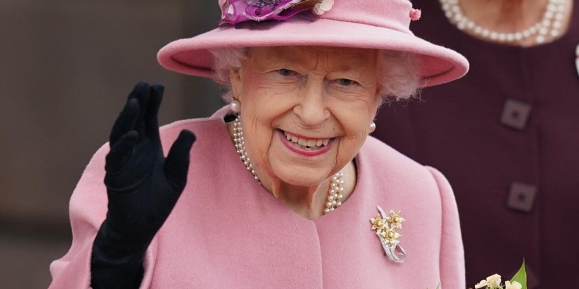 La Reina Isabel cancela su aparición en las celebraciones del Día del Armisticio por una lesión en la espalda