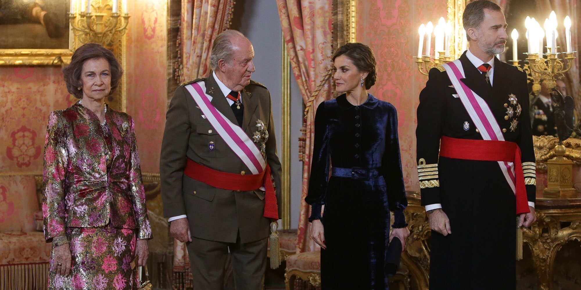La tensión entre Felipe y Letizia y los Reyes Juan Carlos y Sofía: competencia, peticiones rechazadas y lamentos