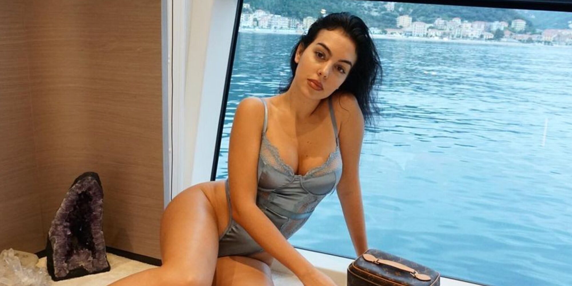 Georgina Rodríguez presume de su segundo embarazo en bikini disfrutando de sus vacaciones en Dubai