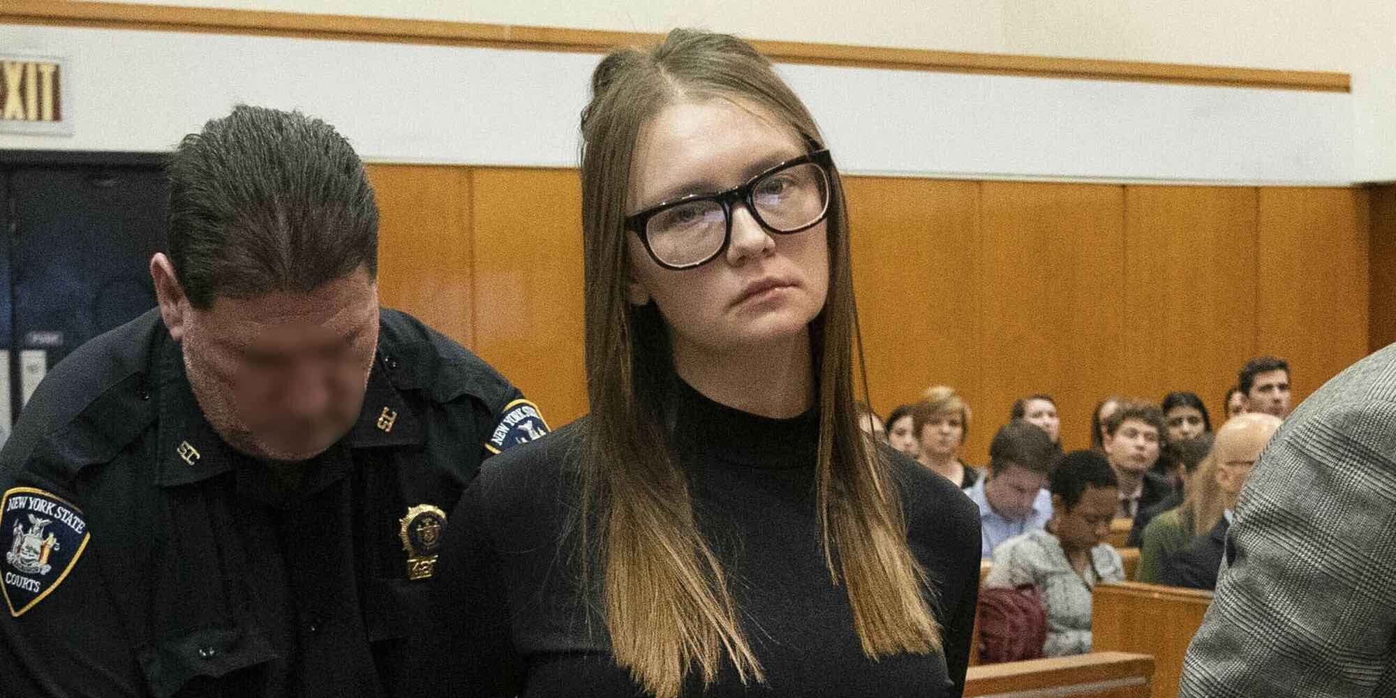 Anna Delvey se salva de ser deportada escasos minutos antes de la salida de su vuelo a Alemania