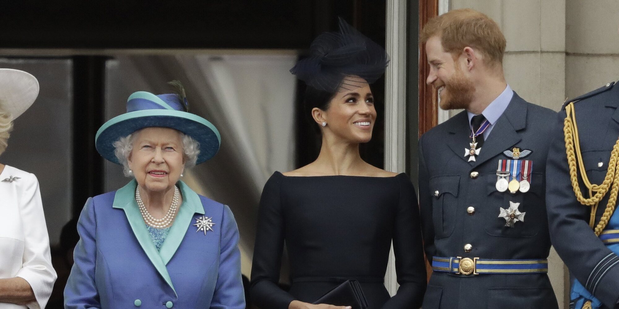 El Príncipe Harry y Meghan Markle visitan a la Reina Isabel con motivo de su viaje a Europa