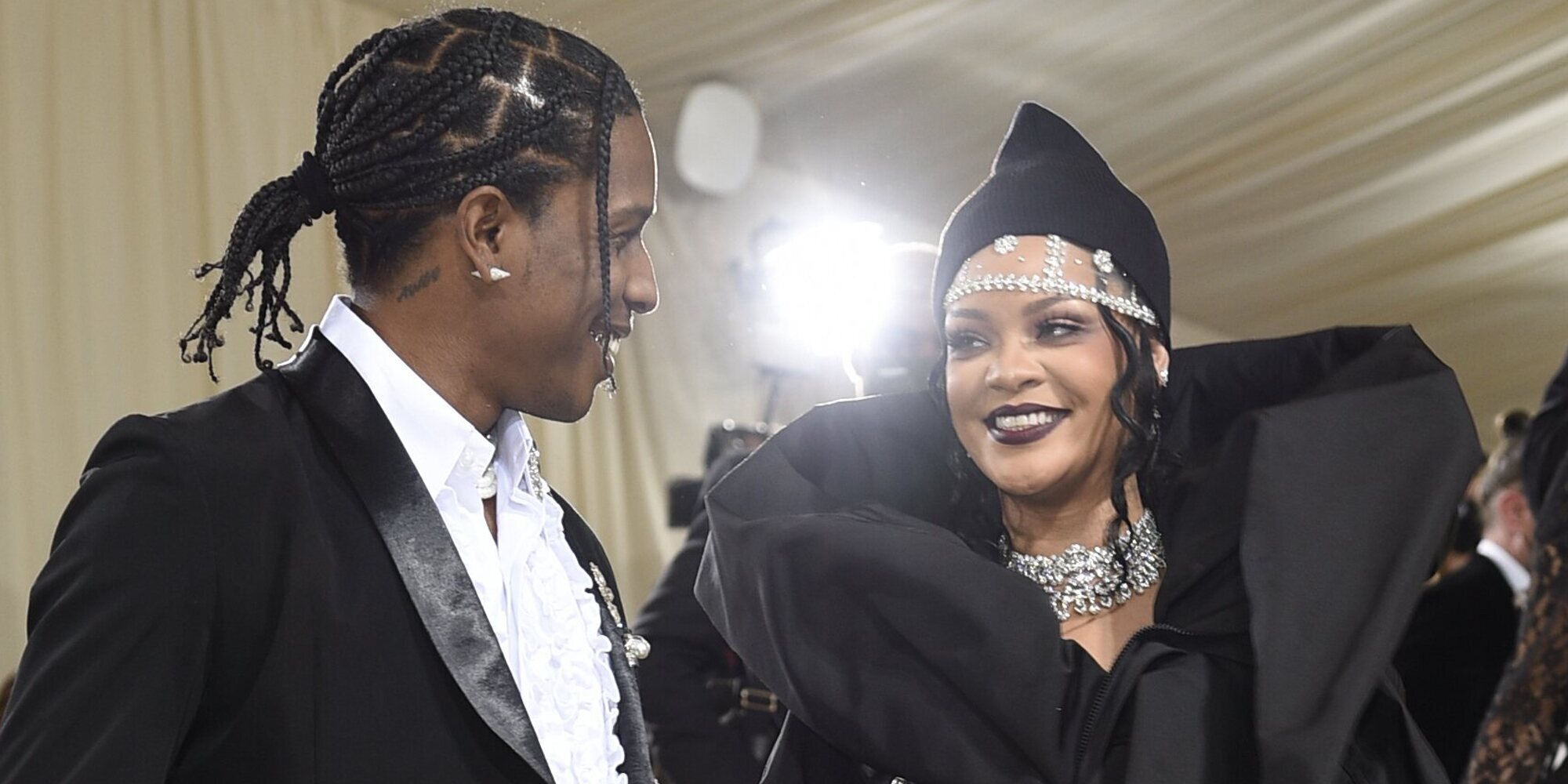 Rihanna y A$AP Rocky se dejan ver juntos después de que la persona que desató los rumores negase la ruptura